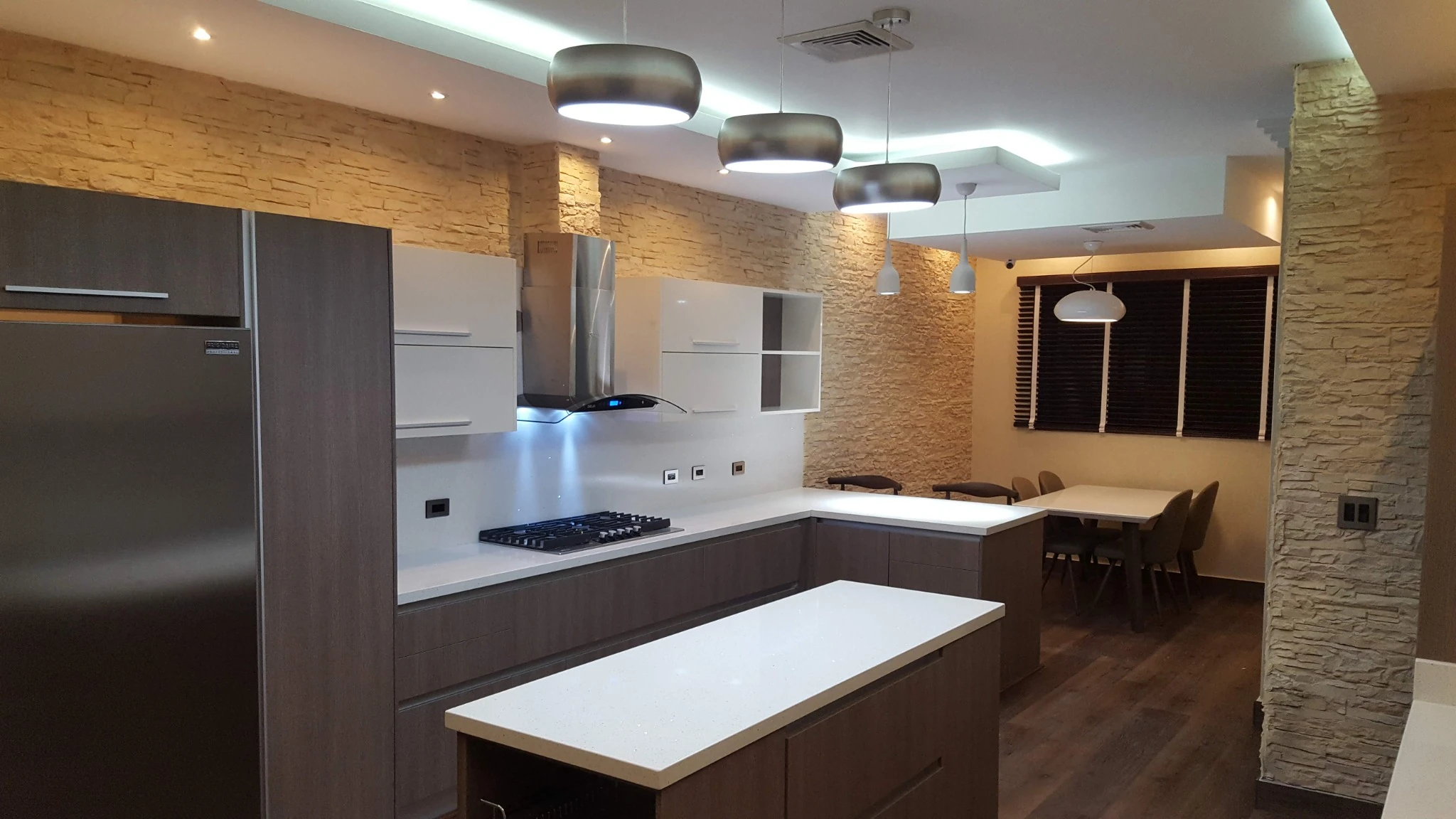 Cocina residencial terminada.