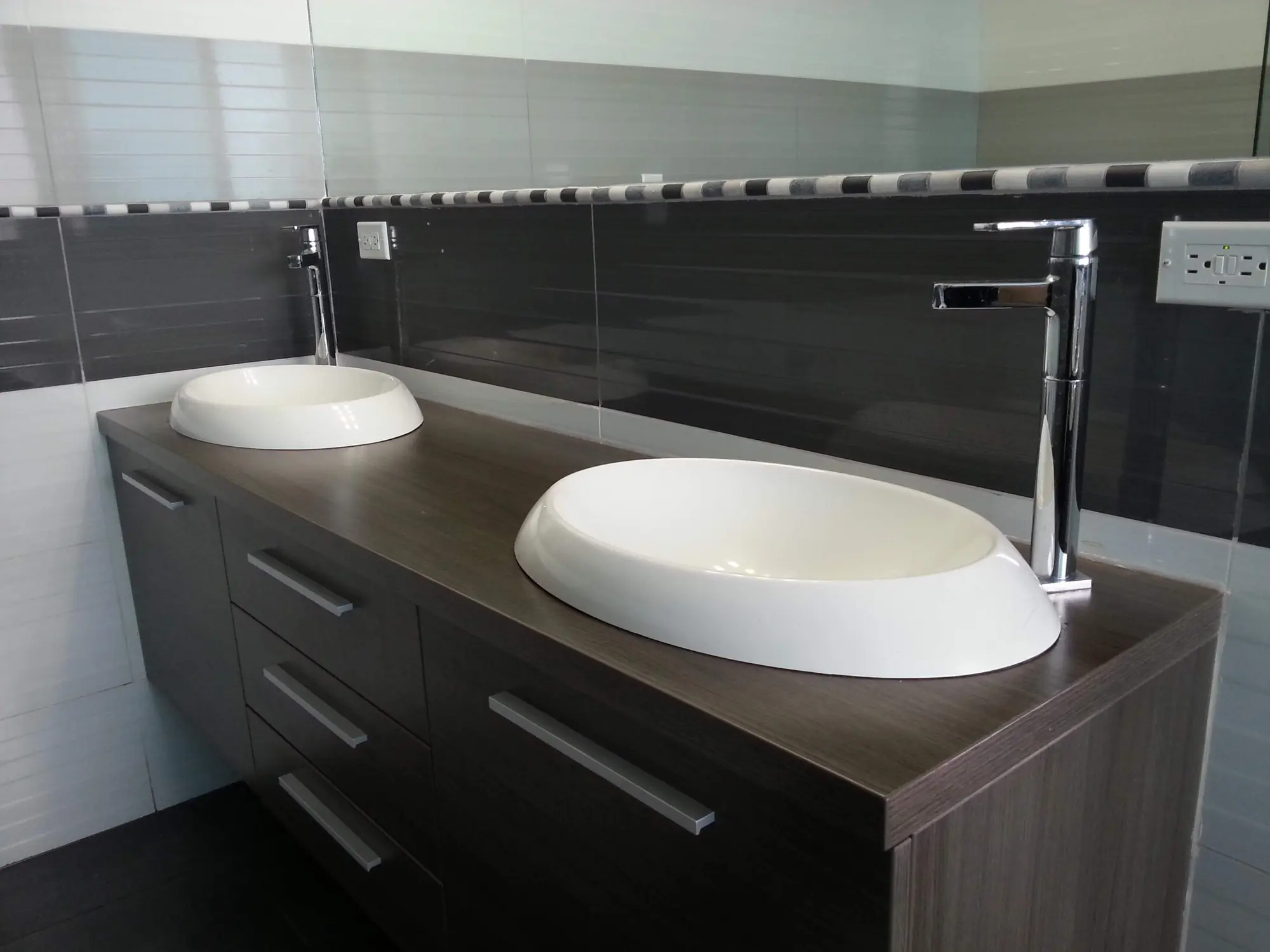 Baño principal terminado.